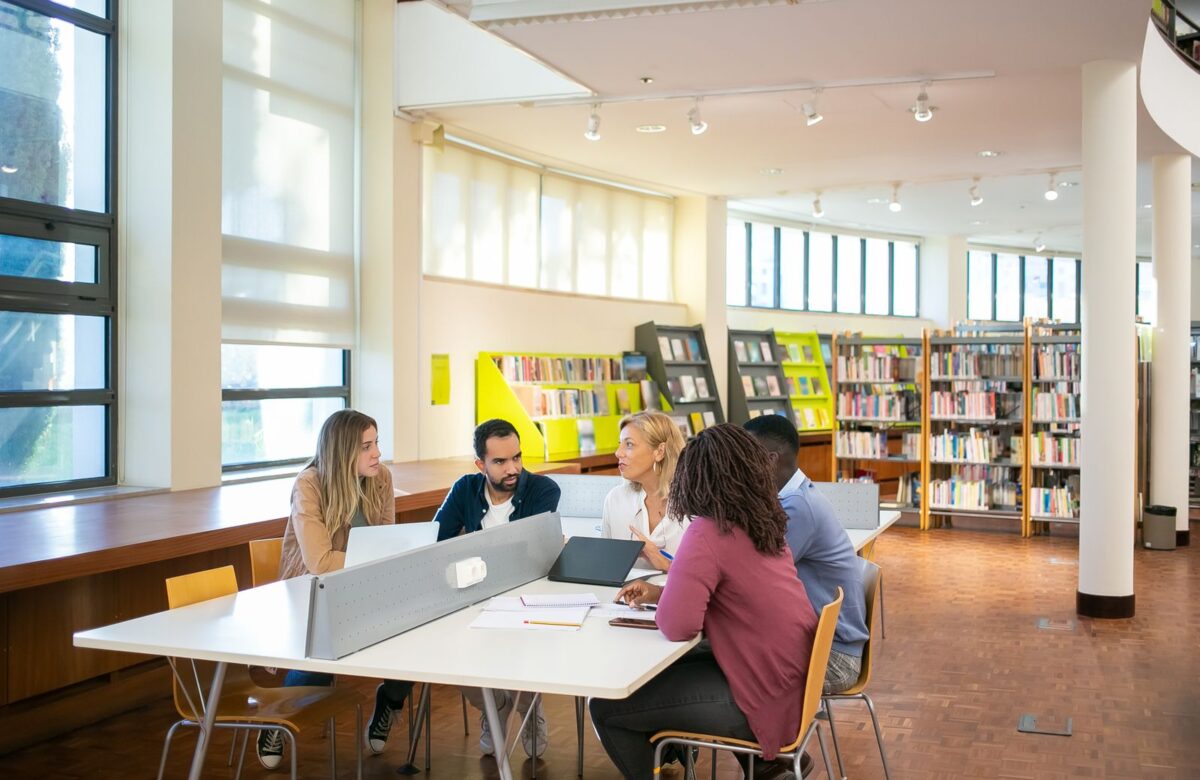 How Education Brands Can Fill MBA Intakes in 2026: SEO, Performance Marketing and AI Search